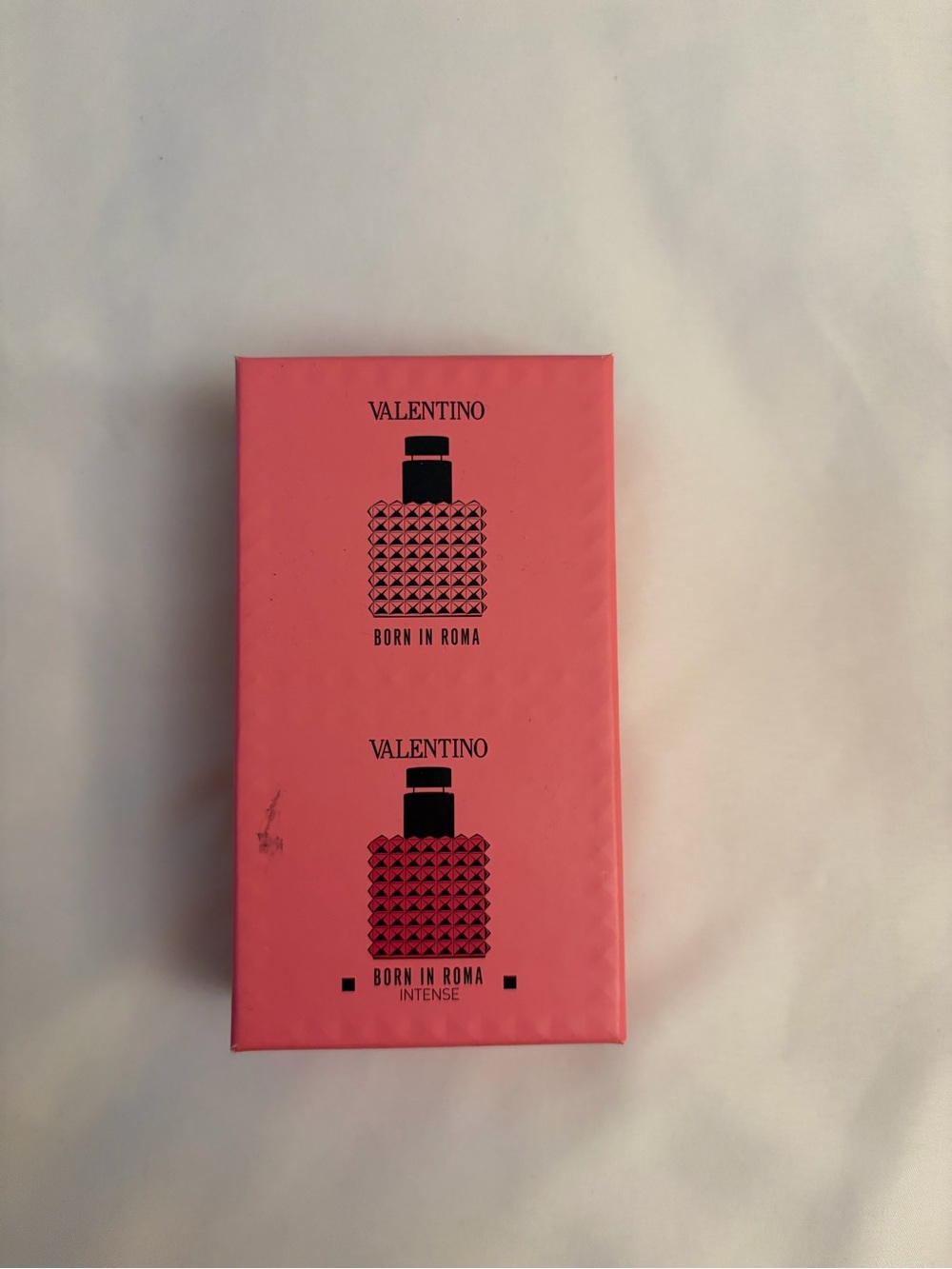 NIB - Valentino Born in Roma Intense Gift Set - Pink Bottles - Picture 2 of 3